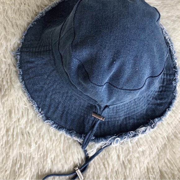 Jacquemus Light Blue Denim Bucket Hat - Picture 2 of 3